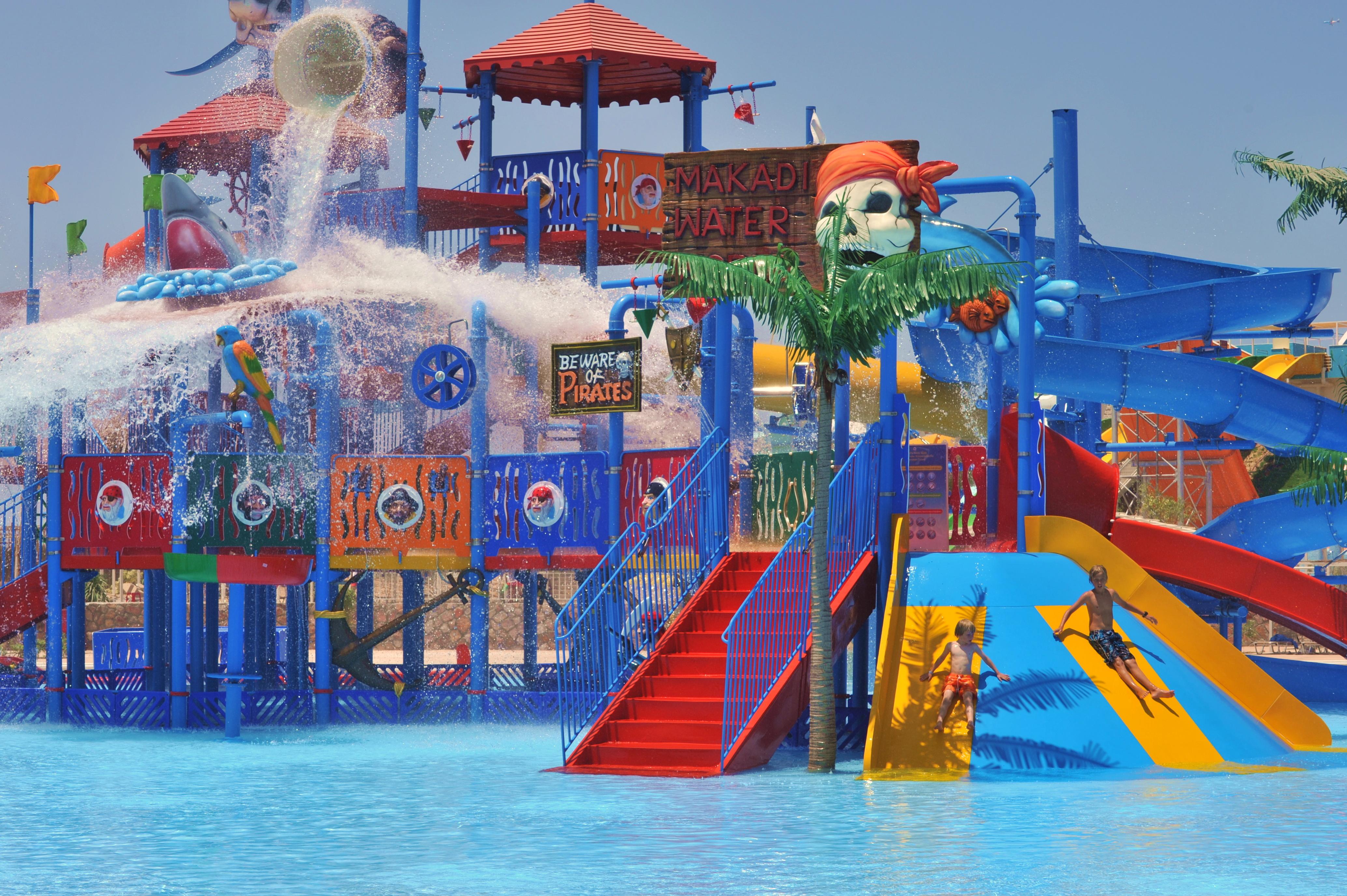 Jaz Makadi Saraya Resort Gurdaka Kültér fotó Splash the Sun City