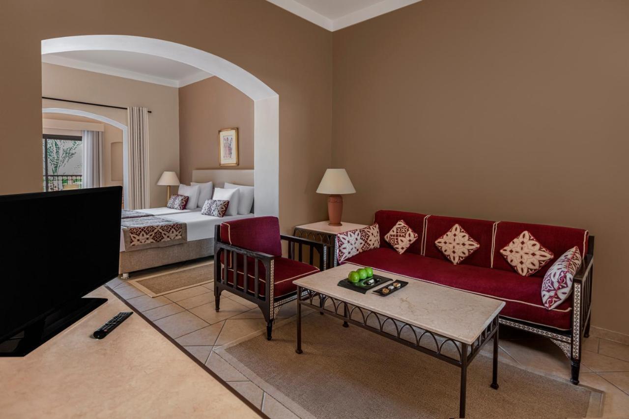 Jaz Makadi Saraya Resort Gurdaka Kültér fotó Suite