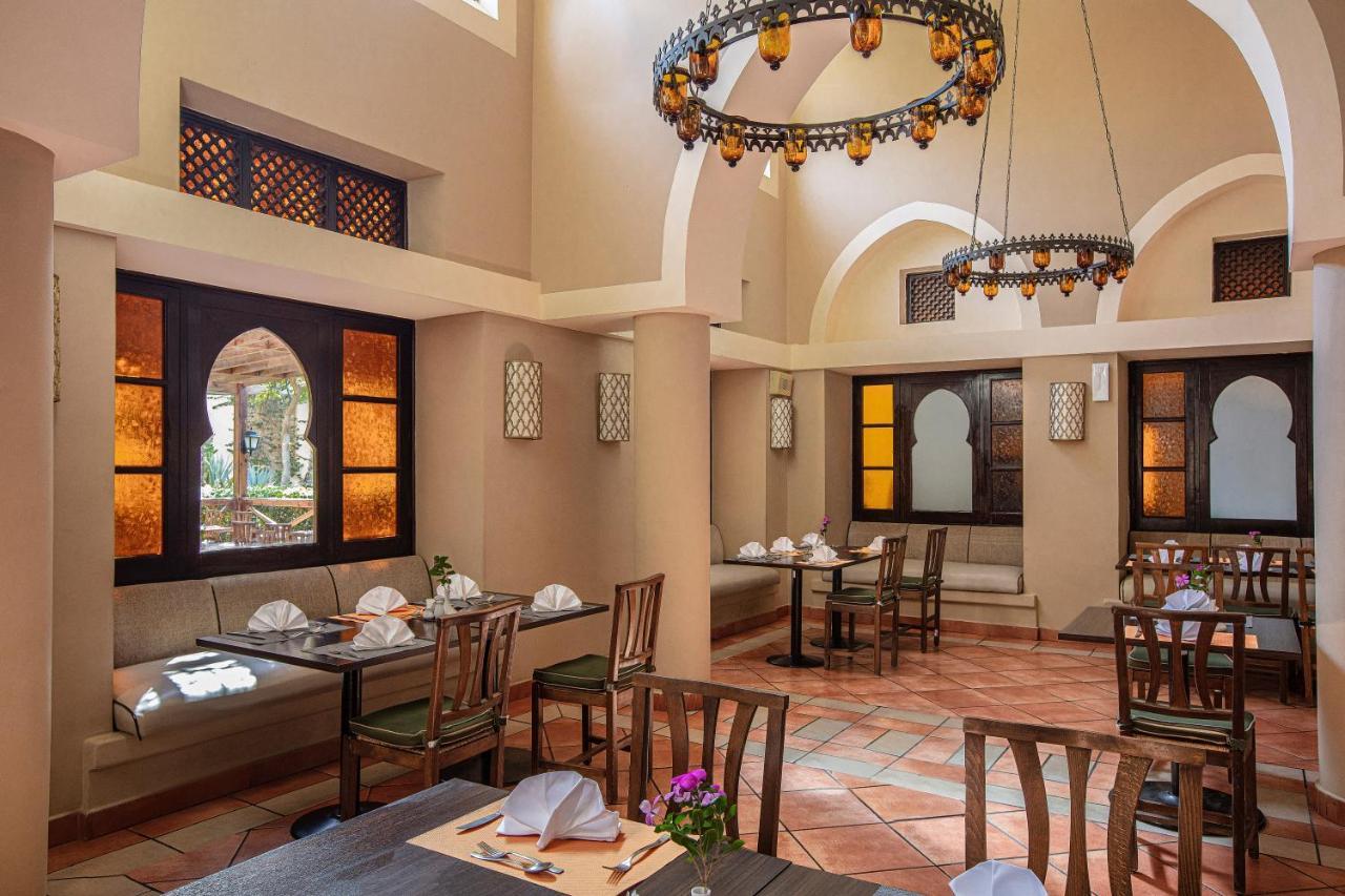 Jaz Makadi Saraya Resort Gurdaka Kültér fotó The restaurant