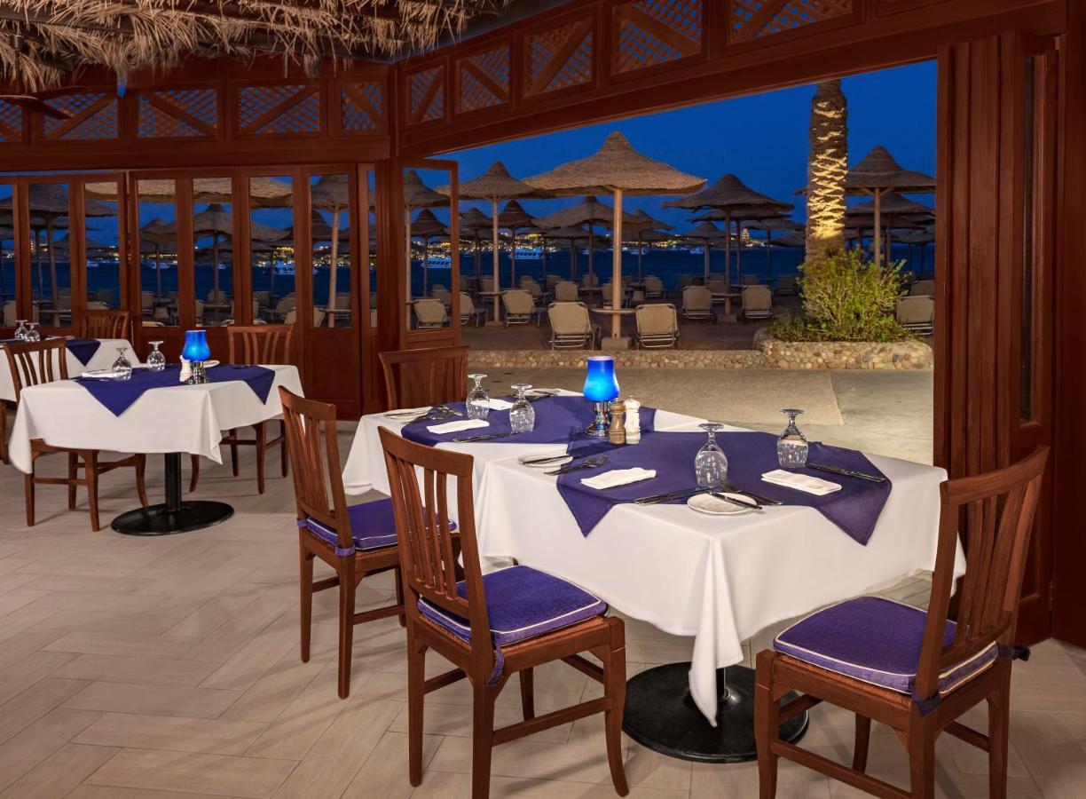Jaz Makadi Saraya Resort Gurdaka Kültér fotó Restaurant at the Hilton Sharm El Sheikh